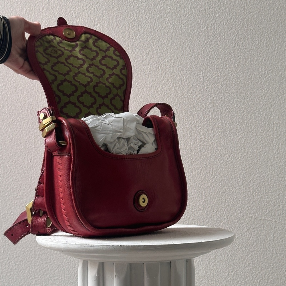 Dr. Yany Chic Burgundy Leather Crossbody Bag - Picture 4 of 9